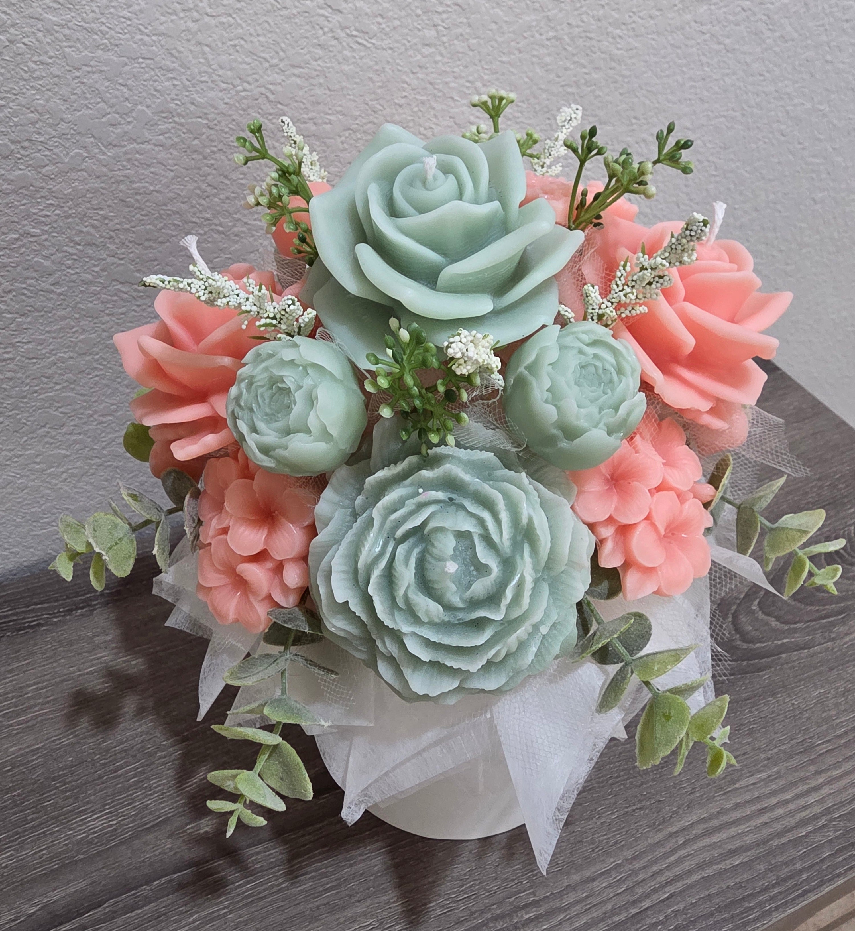 Lakeside Summer Bloom Candle Bouquet