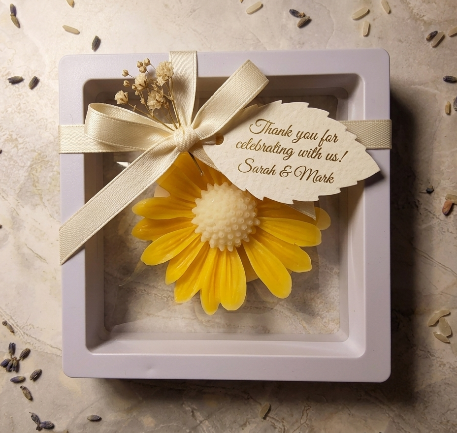 Personalized Yellow Daisy Floral Wax Melt Favor | Wedding & Bridal Shower Guest Gift | Custom Thank You Favor