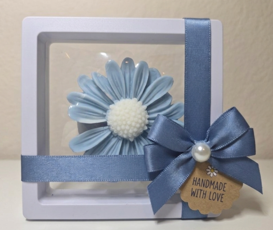 Personalized Blue Daisy Floral Wax Melt Favor | Wedding & Bridal Shower Guest Gift | Custom Thank You Favor